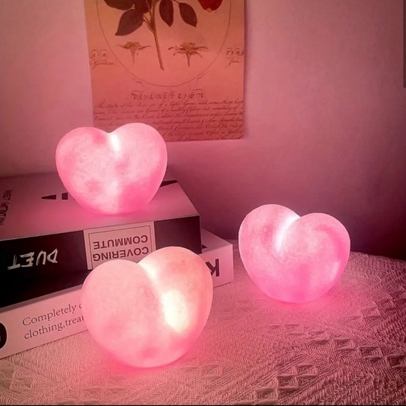 Heart Lamp for bedroom 😍😍 Spice up your Valentine’s Day ⚡️🔥🔥 - Picture 1 of 2